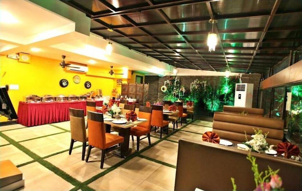 Kaisons Inn Yeni Delhi Dış mekan fotoğraf