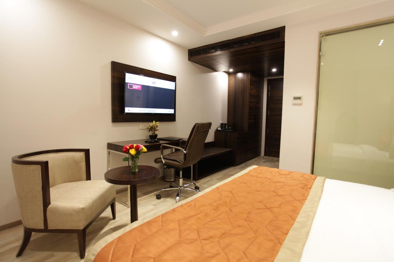 Kaisons Inn Yeni Delhi Dış mekan fotoğraf