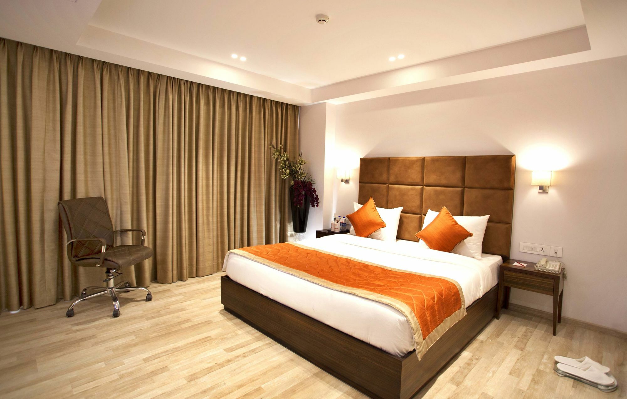 Kaisons Inn Yeni Delhi Dış mekan fotoğraf